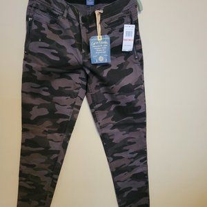 DEMOCRACY CAMO JEANS